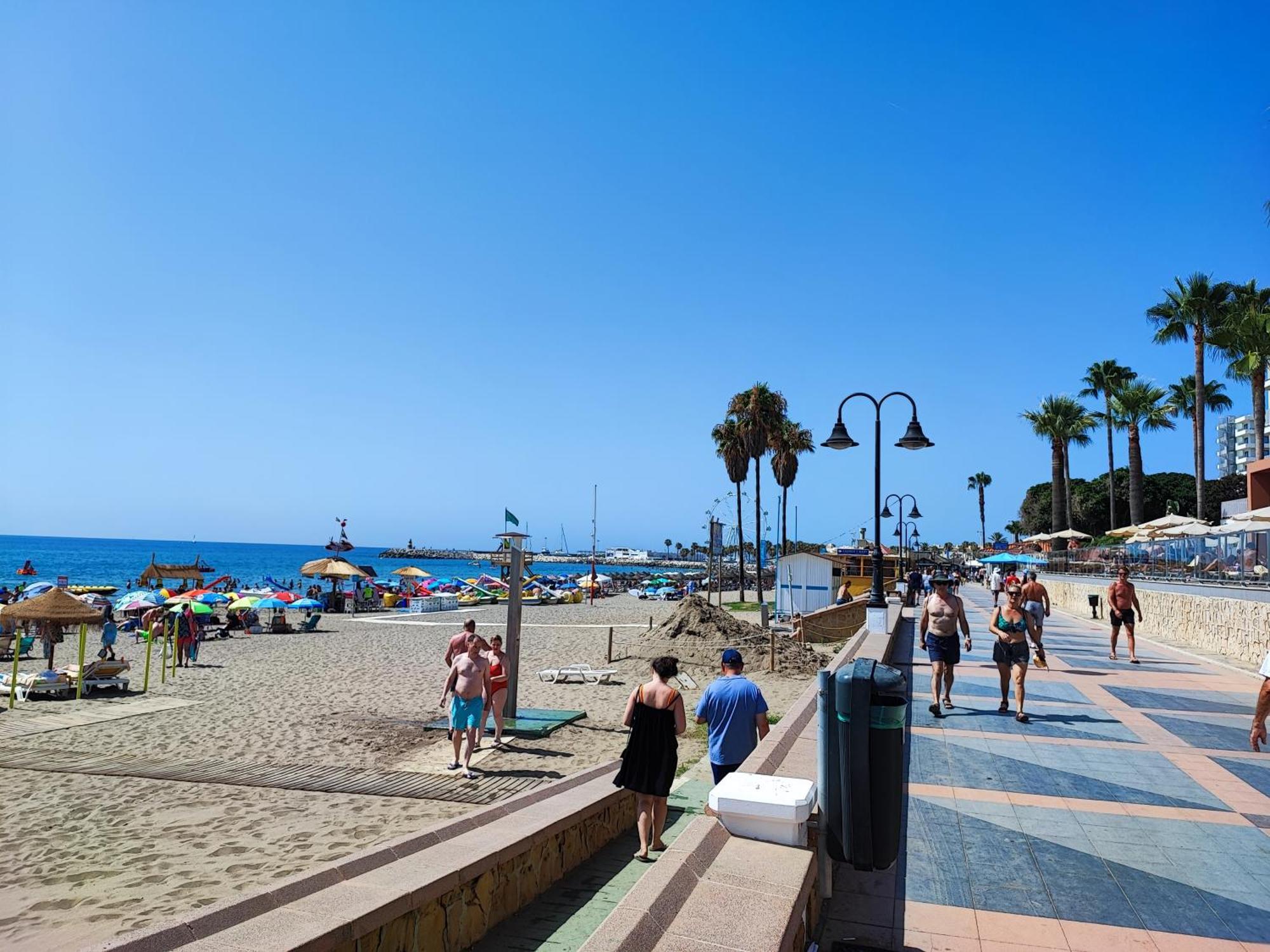 Apartamento 150 Metros De La Playa توريمولينوس المظهر الخارجي الصورة